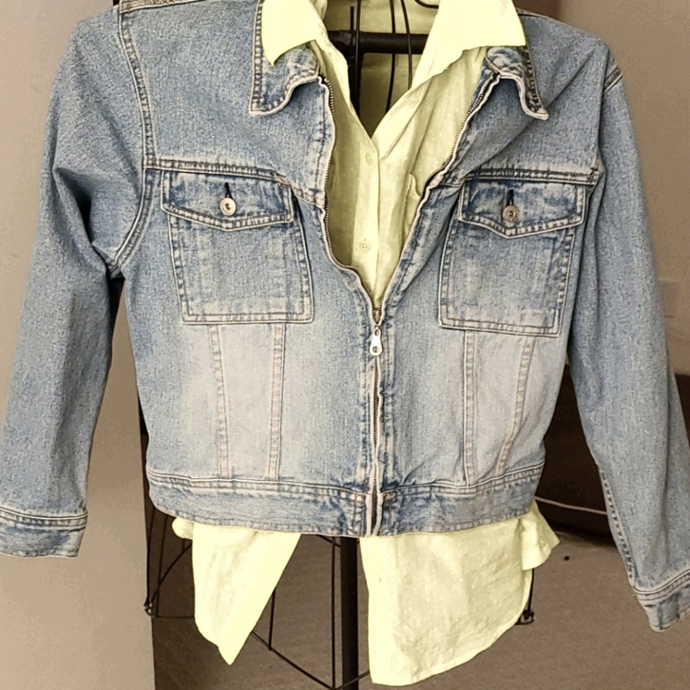 Jean jacket w/zipper light jean color